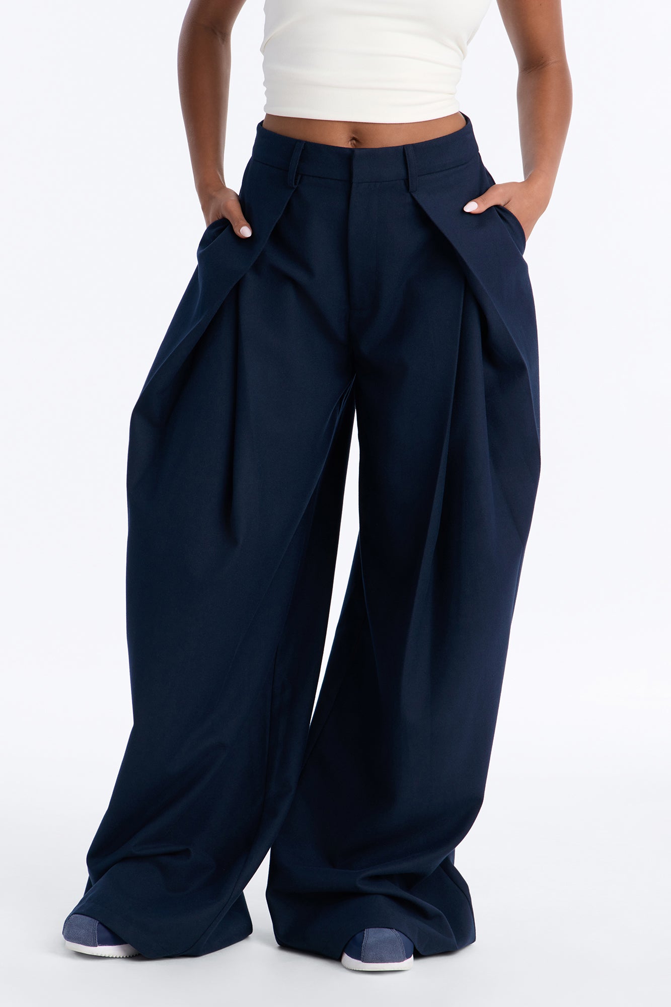 Executive Realness Pleated Wide Leg Trouser 33″ - Navy - Image 2